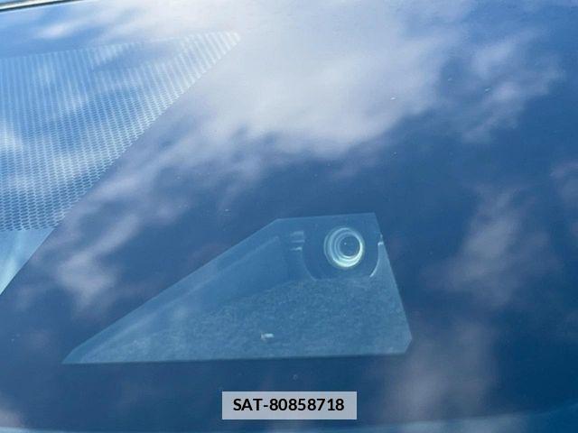 Toyota PRIUS 2018-04 7980651-8