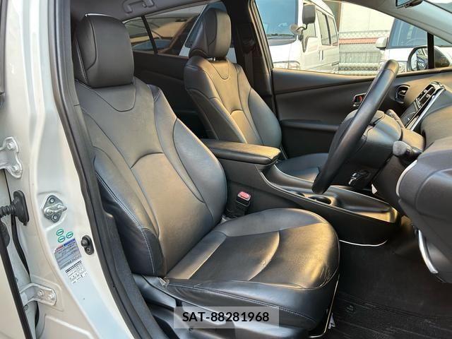 Toyota PRIUS 2016-06 7980641-21