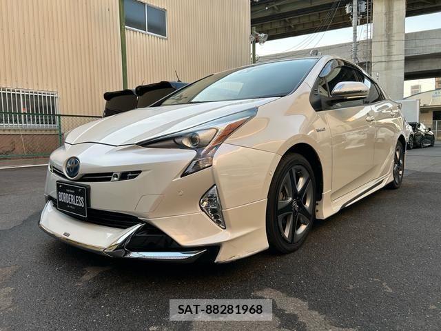 Toyota PRIUS 2016-06 7980641-3