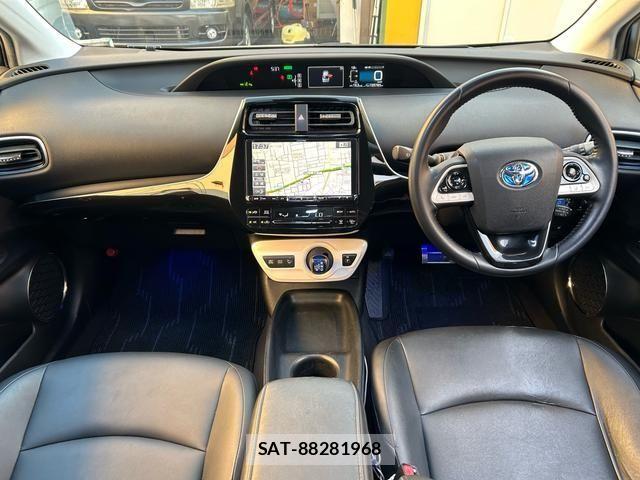Toyota PRIUS 2016-06 7980641-8