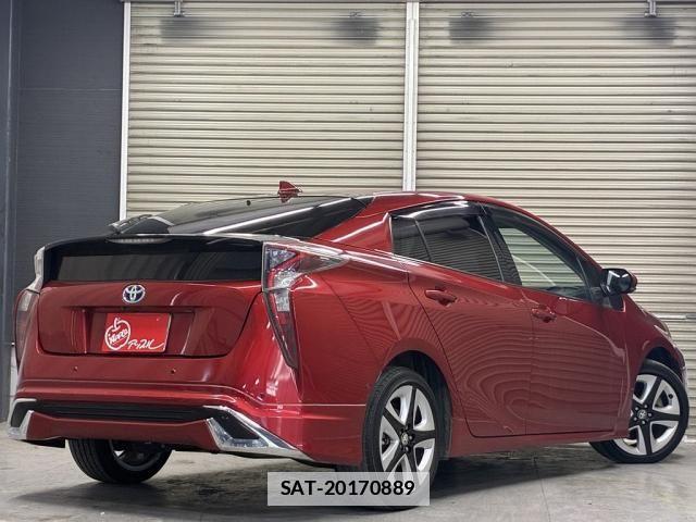 Toyota PRIUS 2016-04 7980664-9
