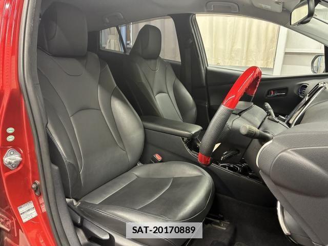 Toyota PRIUS 2016-04 7980664-12