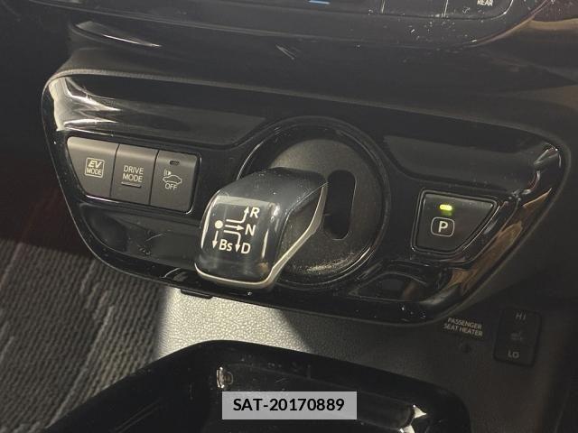 Toyota PRIUS 2016-04 7980664-21