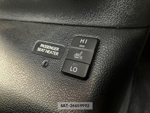 Toyota PRIUS 2016-04 7980642-20