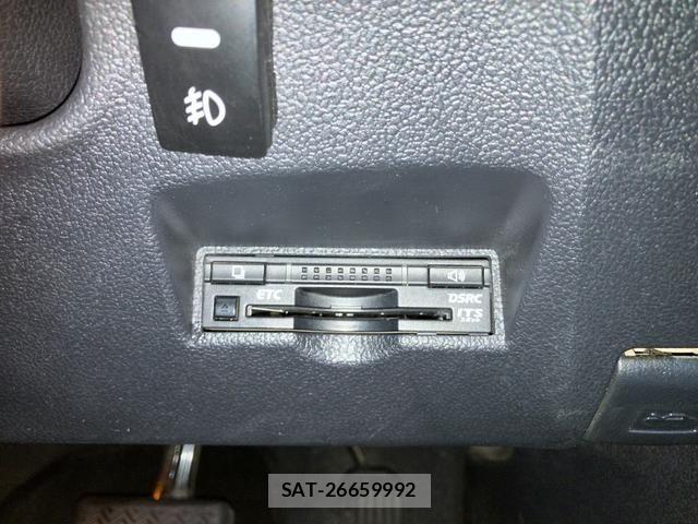Toyota PRIUS 2016-04 7980642-22