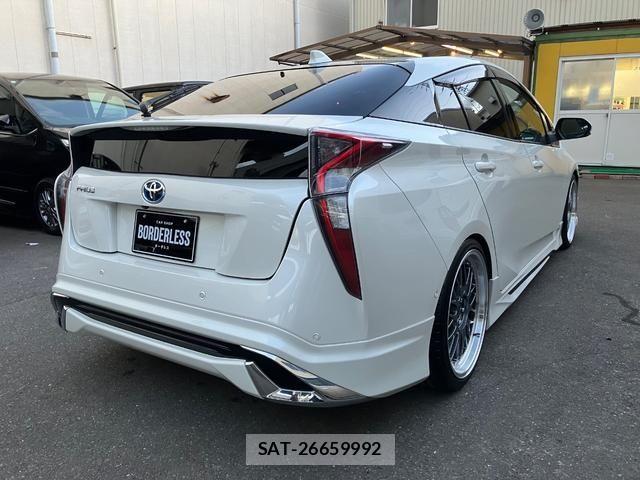 Toyota PRIUS 2016-04 7980642-6
