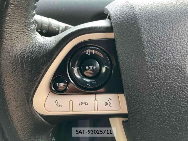 Toyota PRIUS 2016-02 7980645-12