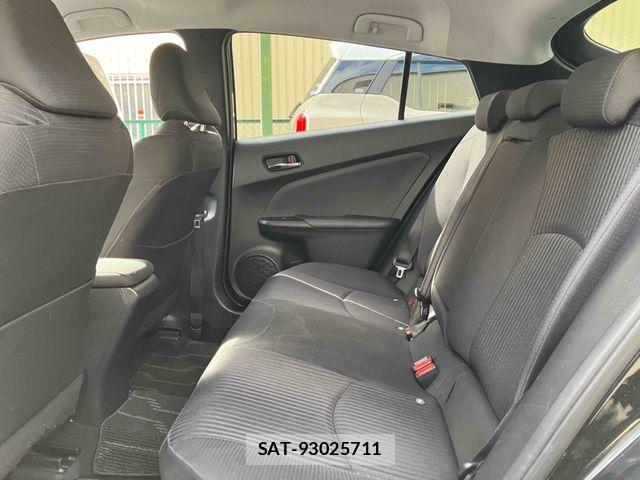 Toyota PRIUS 2016-02 7980645-25