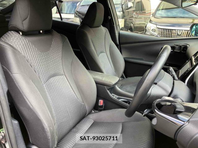 Toyota PRIUS 2016-02 7980645-26