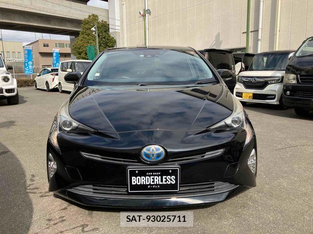 Toyota PRIUS 2016-02 7980645-2