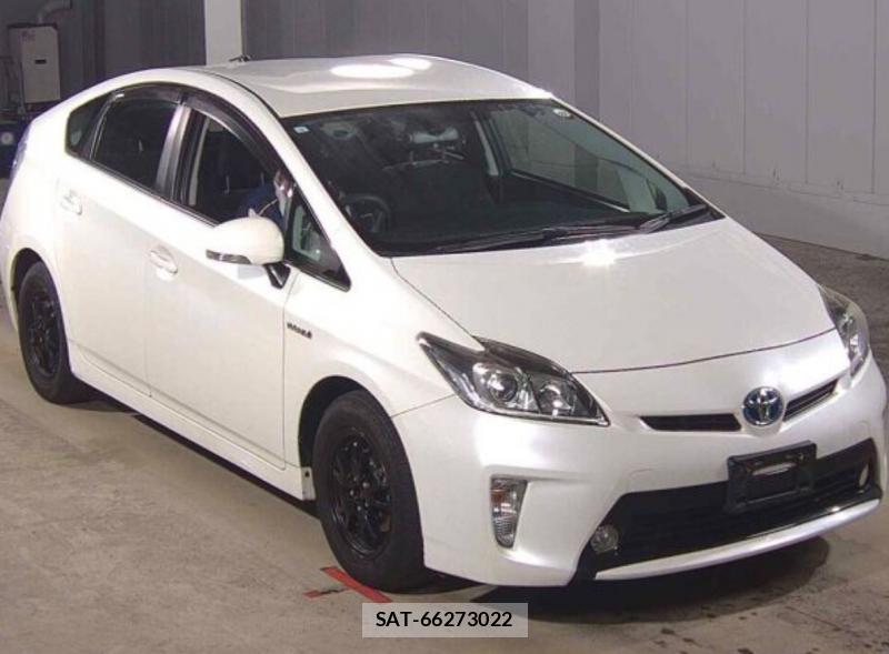 Toyota PRIUS 2015-06 8002360-0