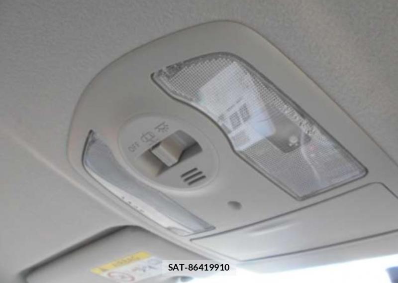 Toyota PRIUS 2015-08 8003069-23