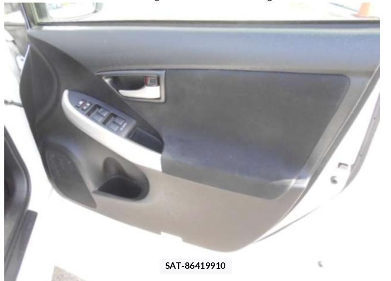 Toyota PRIUS 2015-08 8003069-25