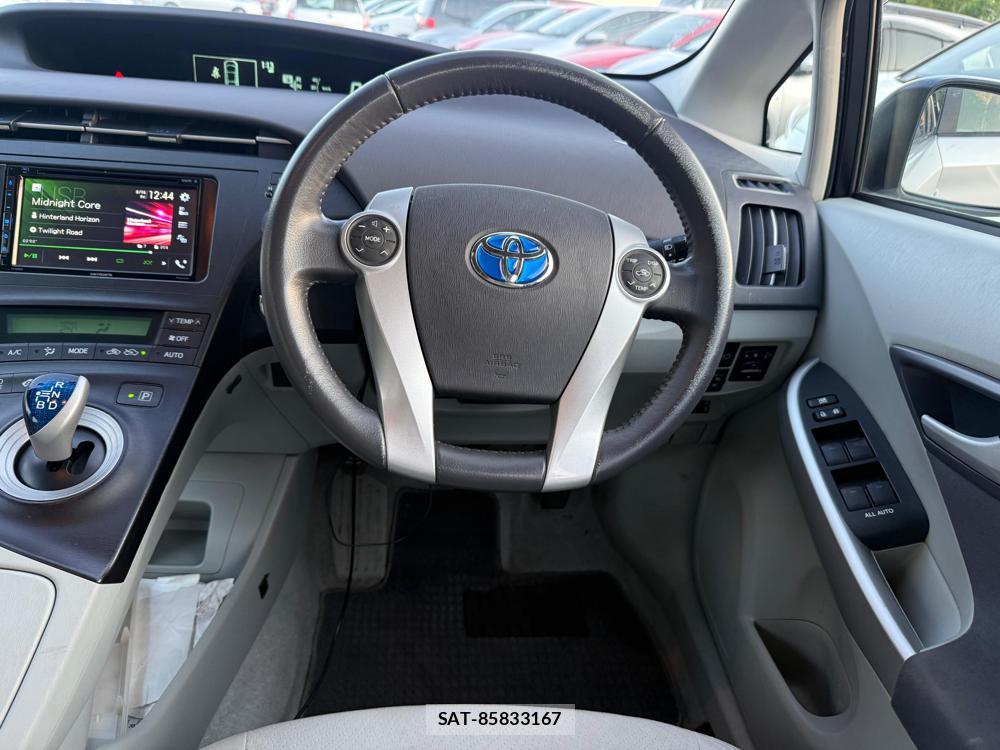 Toyota PRIUS 2011-06 1295199-12