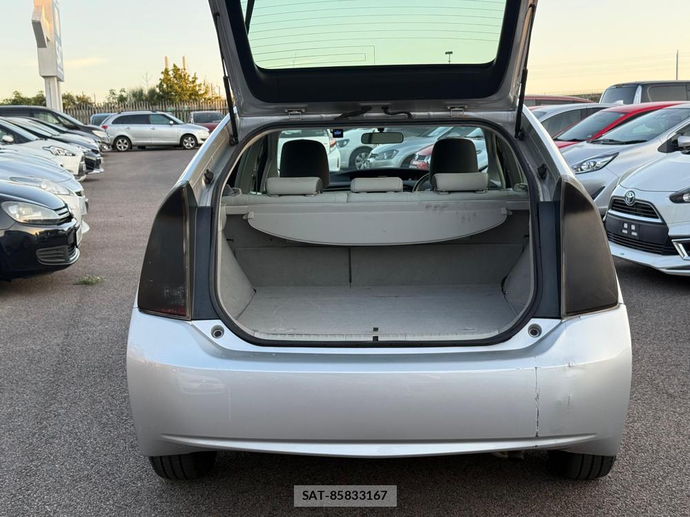 Toyota PRIUS 2011-06 1295199-26