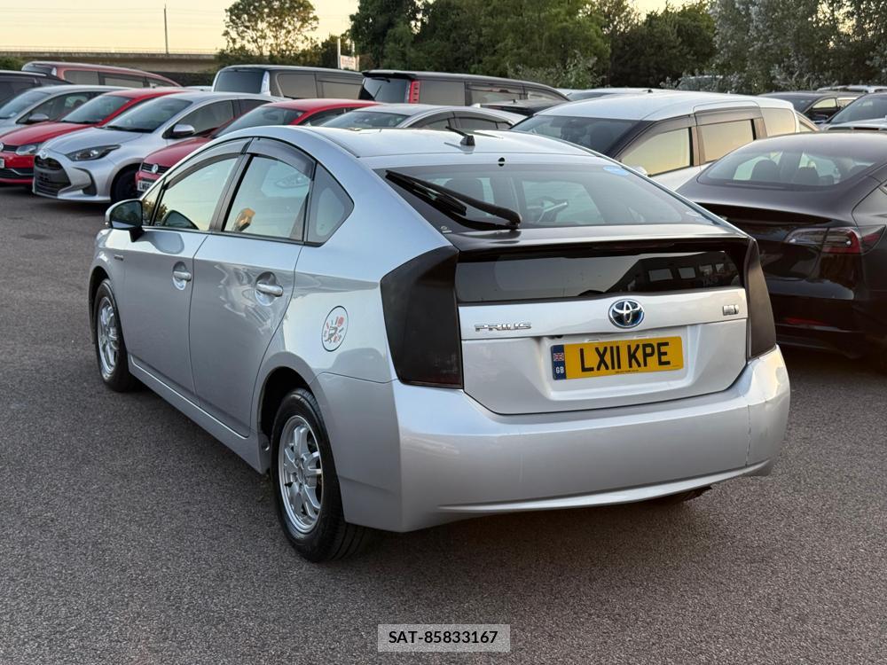 Toyota PRIUS 2011-06 1295199-2