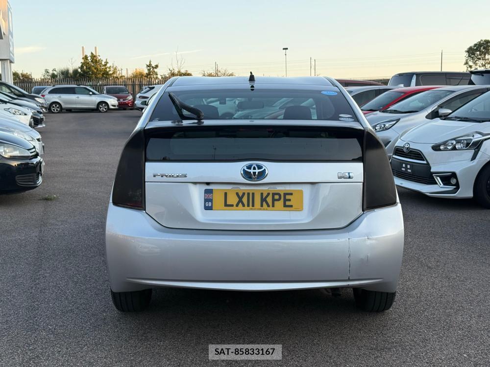 Toyota PRIUS 2011-06 1295199-3