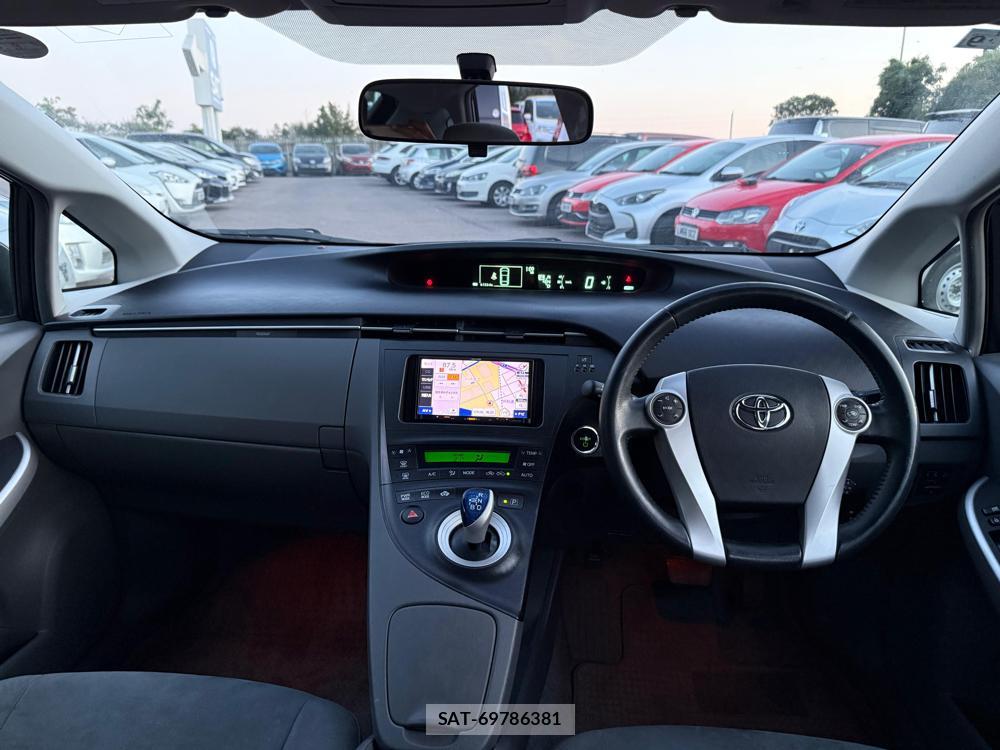Toyota PRIUS 2009-05 1295202-11