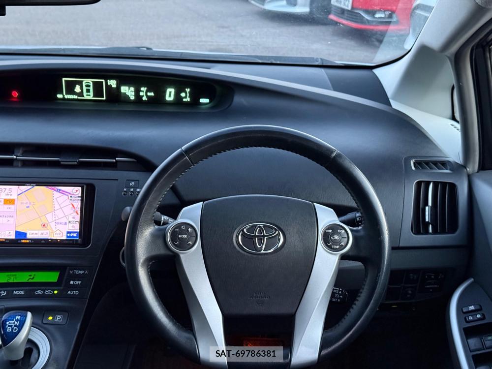 Toyota PRIUS 2009-05 1295202-12