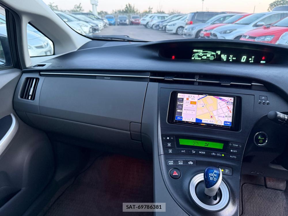 Toyota PRIUS 2009-05 1295202-18