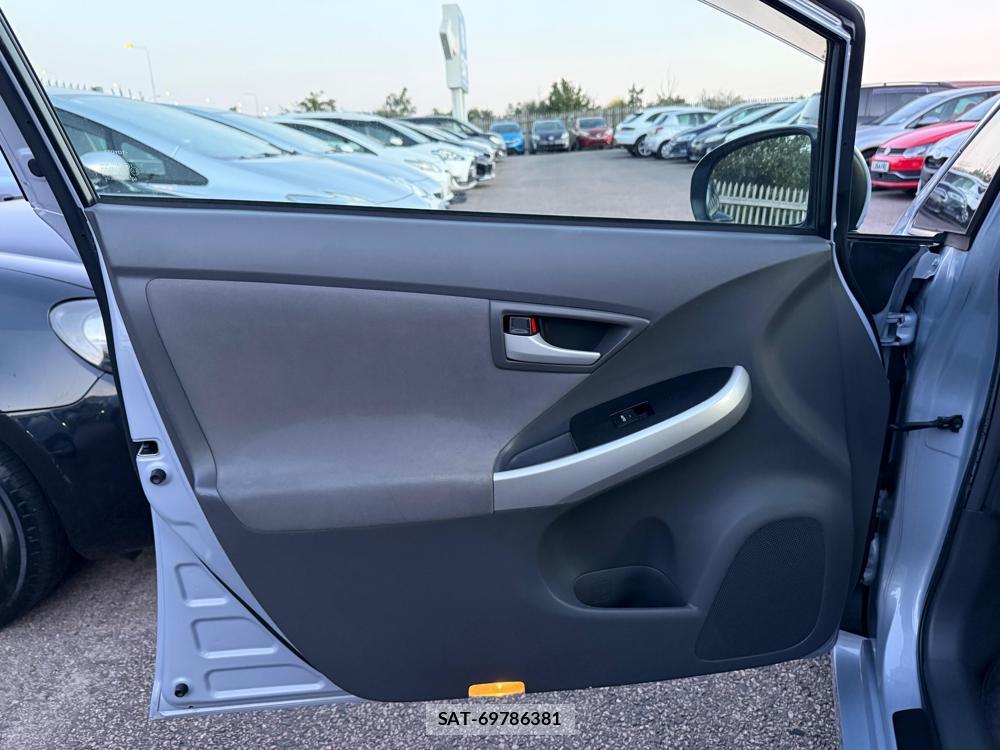 Toyota PRIUS 2009-05 1295202-21
