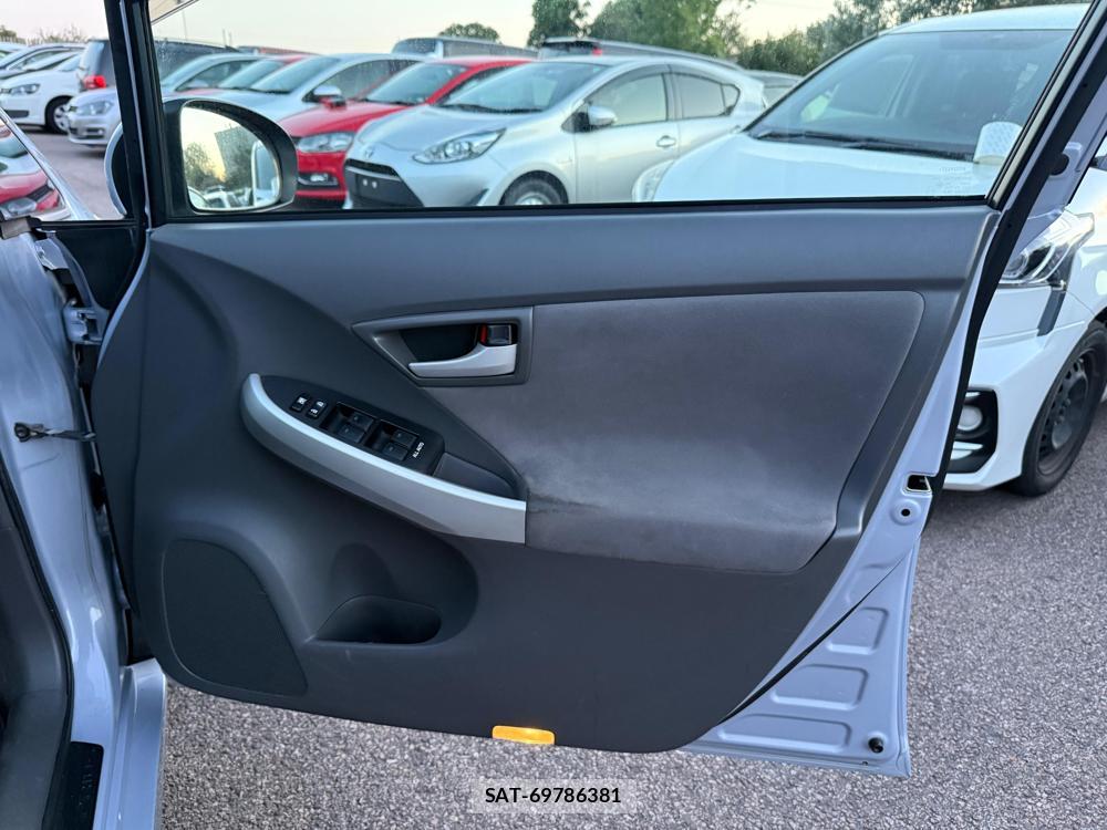 Toyota PRIUS 2009-05 1295202-24