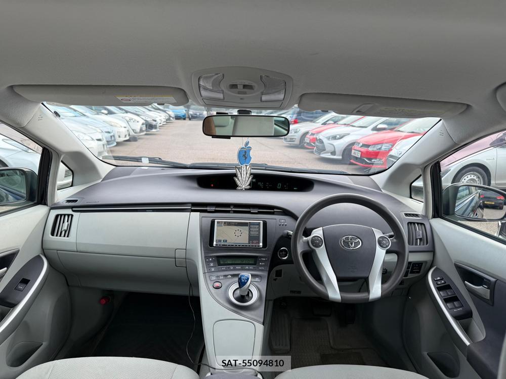 Toyota PRIUS 2010-03 1762759-10