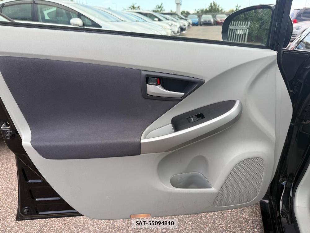 Toyota PRIUS 2010-03 1762759-17