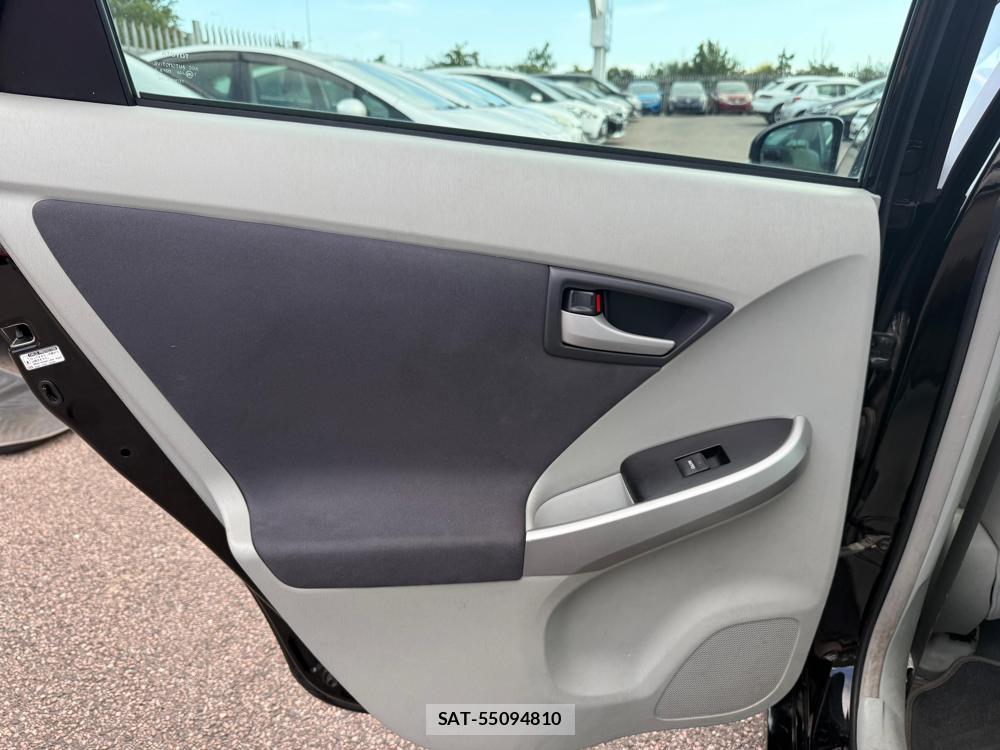 Toyota PRIUS 2010-03 1762759-18