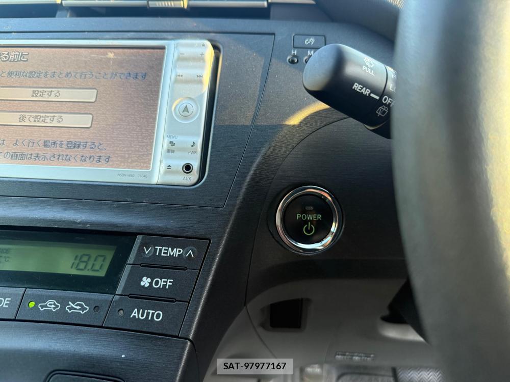 Toyota PRIUS 2011-01 1793327-19