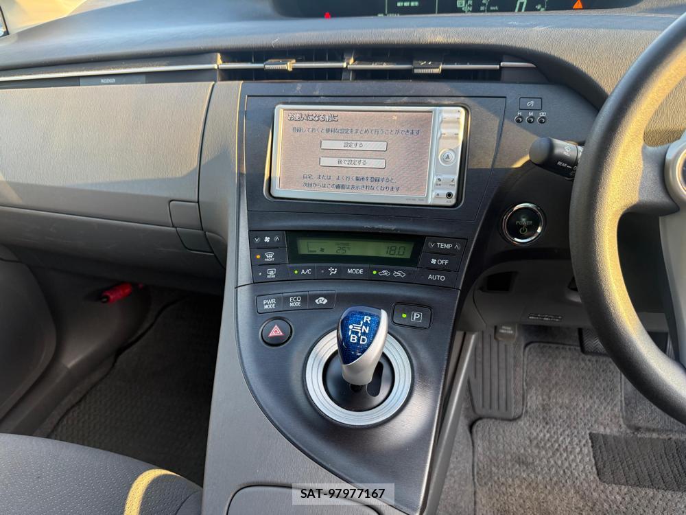 Toyota PRIUS 2011-01 1793327-20