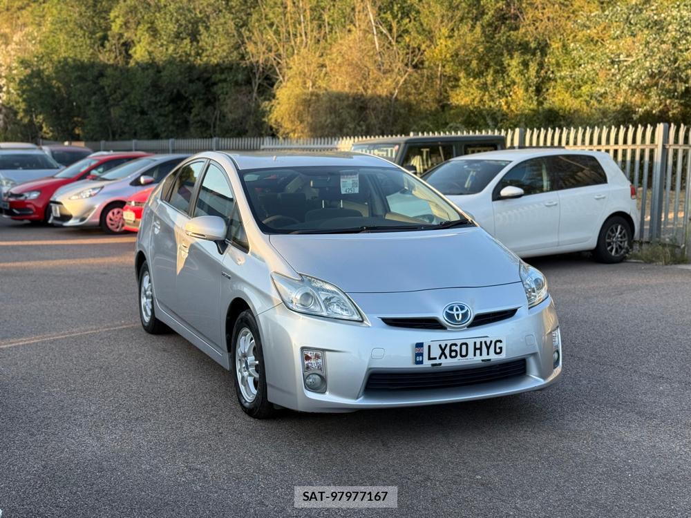 Toyota PRIUS 2011-01 1793327-5
