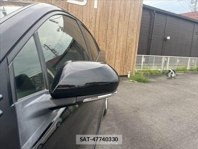 Toyota PRIUS 2020-02 8037668-23