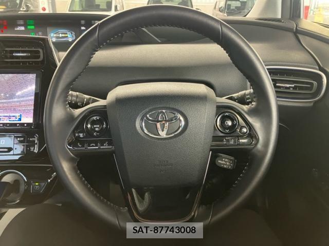 Toyota PRIUS 2019-07 8037653-20