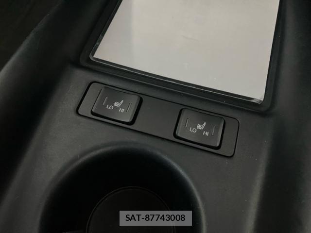 Toyota PRIUS 2019-07 8037653-24