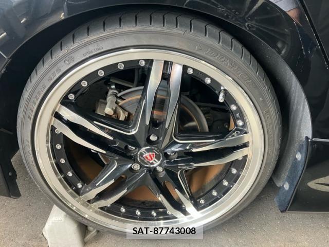 Toyota PRIUS 2019-07 8037653-7