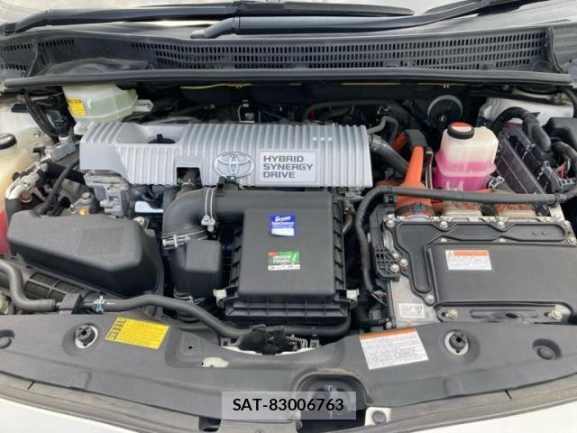Toyota PRIUS 2015-01 8037710-15