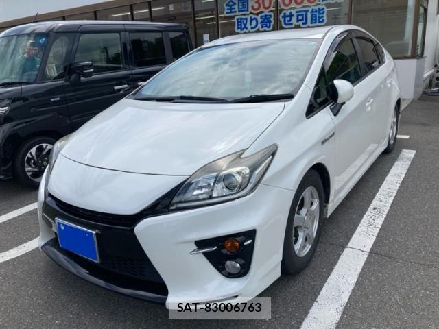 Toyota PRIUS 2015-01 8037710-3