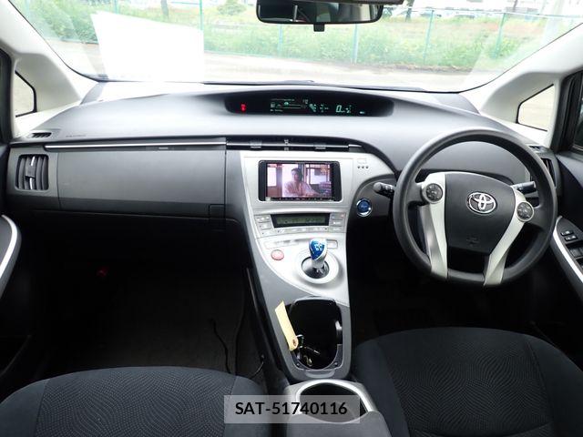 Toyota PRIUS 2015-06 8037711-9