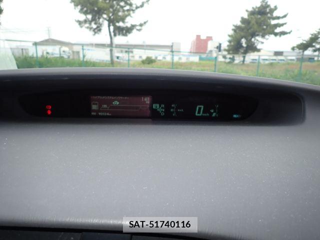 Toyota PRIUS 2015-06 8037711-11