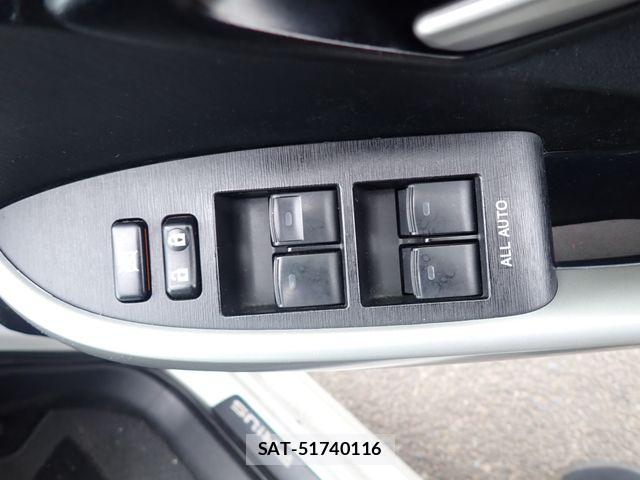 Toyota PRIUS 2015-06 8037711-13