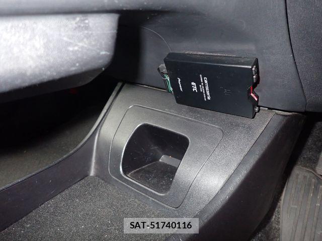 Toyota PRIUS 2015-06 8037711-16