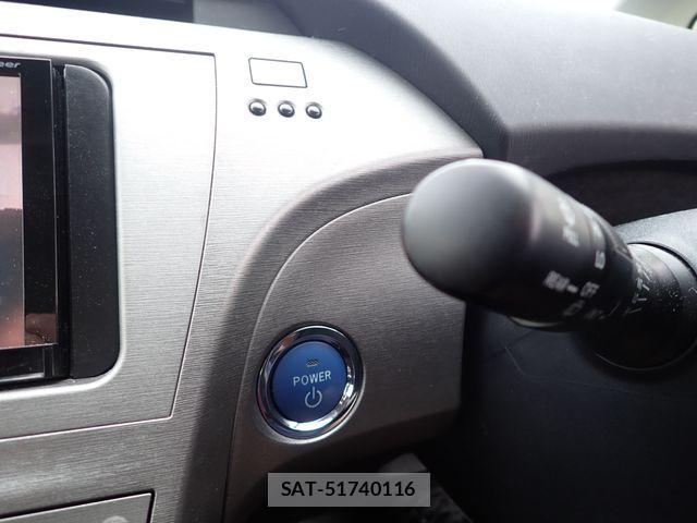 Toyota PRIUS 2015-06 8037711-21
