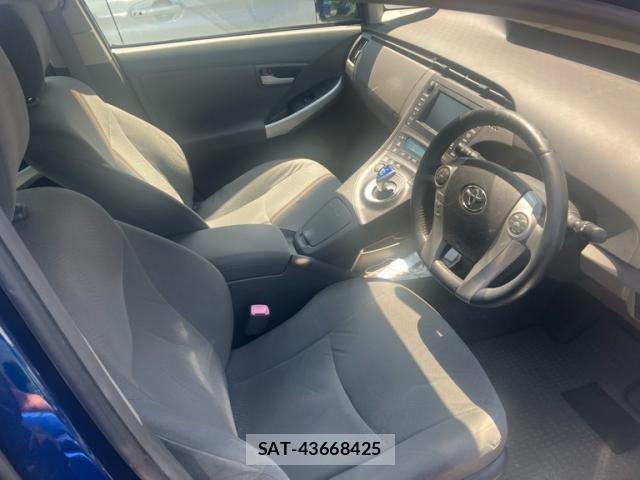 Toyota PRIUS 2010-02 8037744-13