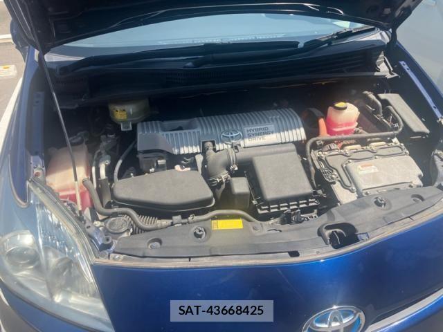 Toyota PRIUS 2010-02 8037744-17