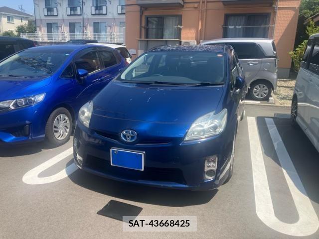 Toyota PRIUS 2010-02 8037744-1