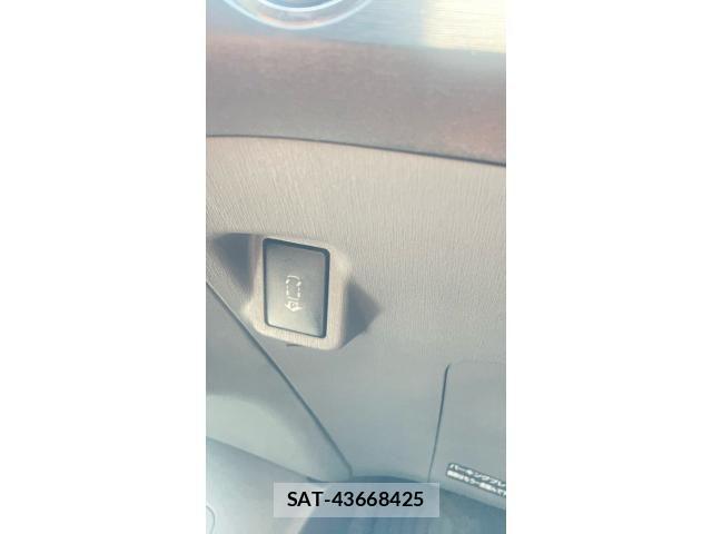 Toyota PRIUS 2010-02 8037744-22