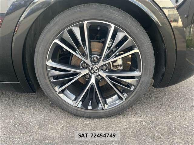 Toyota PRIUS 2023-04 8037643-25