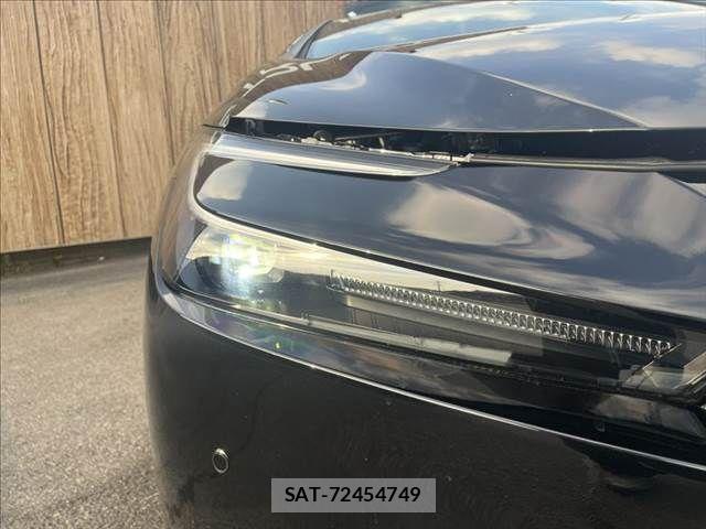 Toyota PRIUS 2023-04 8037643-7