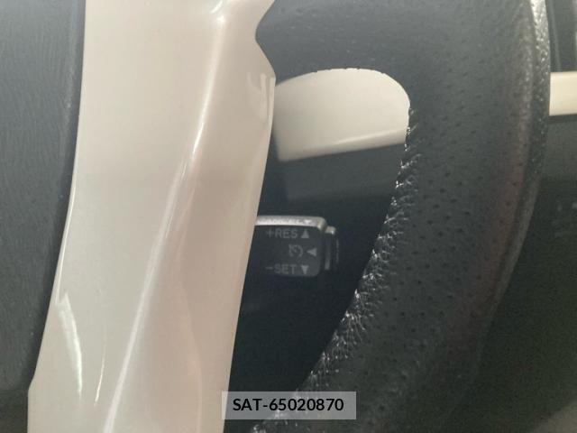 Toyota PRIUS 2013-11 8037737-21